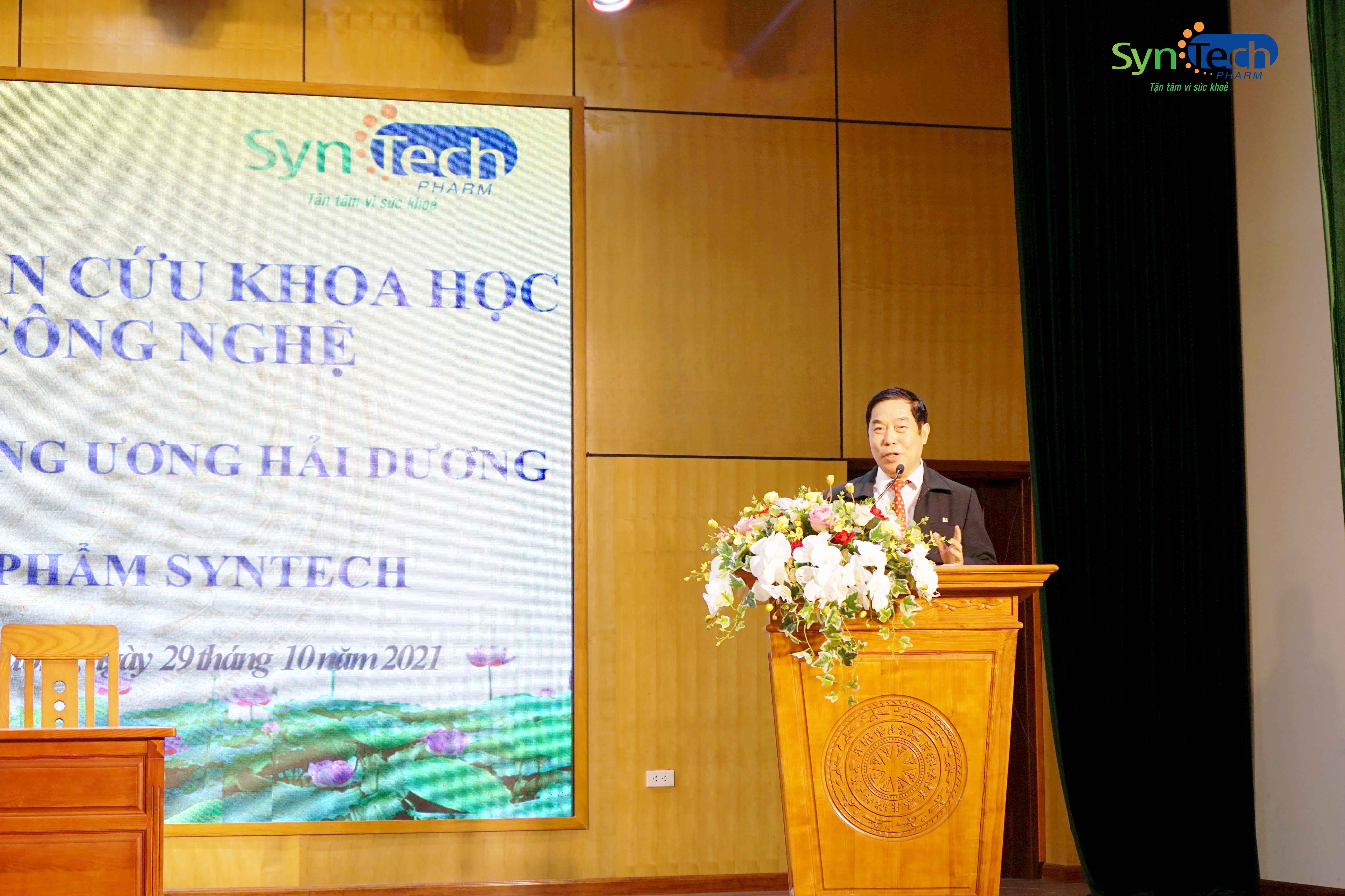 Dược sĩ Nguyễn Xuân Trang - Chủ tịch HDQT - Giám đốc Nhà máy Công ty CP Dược phẩm Syntech phát biểu tại buổi lễ